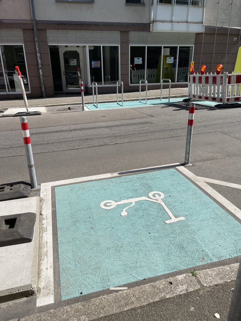 E-Scooter Parkplatz © Fabian Wühl